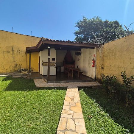 Casa 7 Em Ubatuba No Centro Condominio Com Piscina E Churrasqueira Exterior foto
